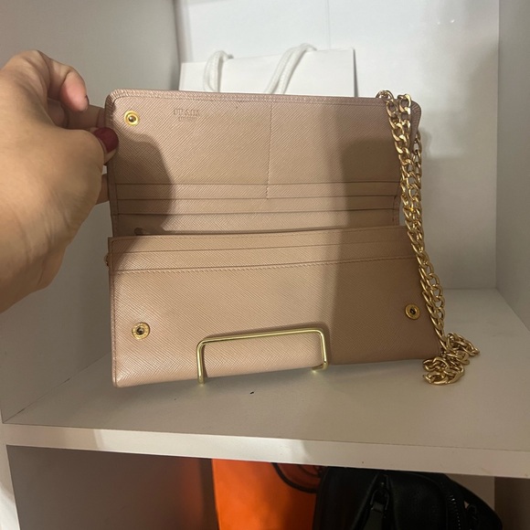 Prada Wallet - Picture 4 of 9